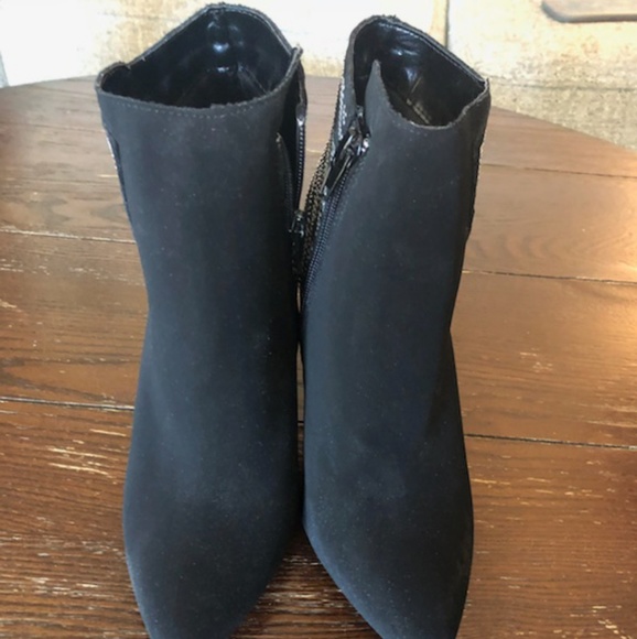 Me too Eliza size 7 ankle boot heels - Picture 2 of 5